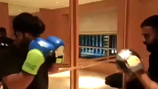 Simbu takes boxing practice for Maanadu Simbu takes boxing practice for Maanadu