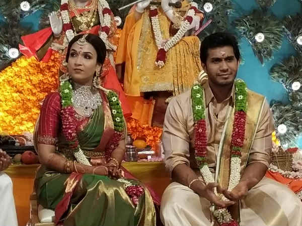 சவுந்தர்யா - விசாகன்