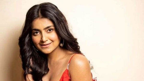 Actress avantika Mishra hot and glamour pics Actress avantika Mishra hot and glamour pics