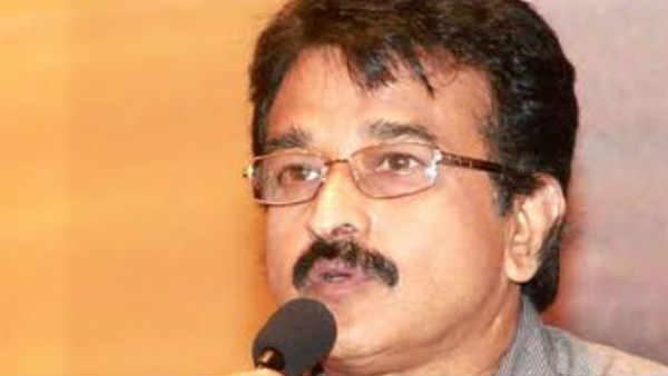 தயாரிப்பாளர் மற்றும் இயக்குநர் கே.ஆர்