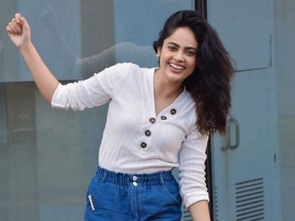 Actress nanditha photoshoot Actress nanditha photoshoot