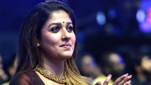 அதே புடவை