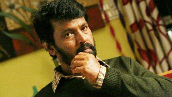 ராஜாவுக்கு செக்