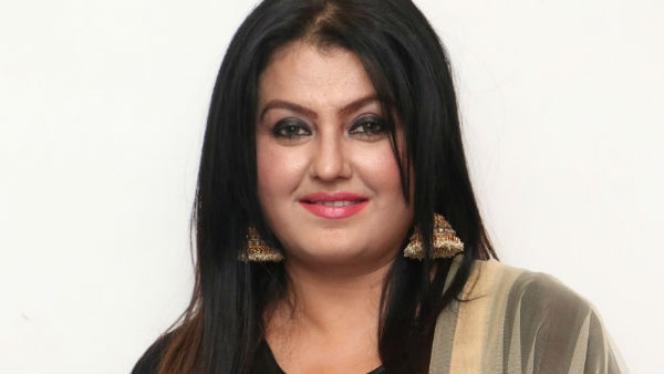 Actress Sona requests! Actress Sona requests!