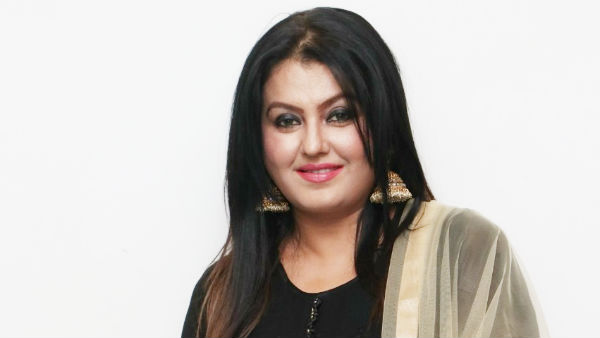 Actress Sona requests! Actress Sona requests!