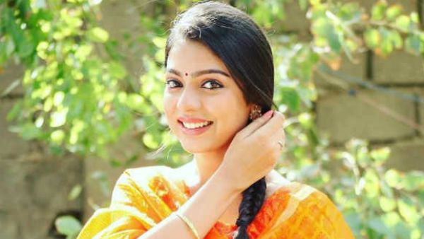 Varsha bollamma twitter Varsha bollamma twitter