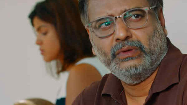 5. வெள்ளை பூக்கள்:
