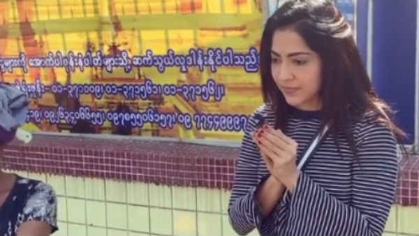 சிட்டுக்குருவியிடம்..