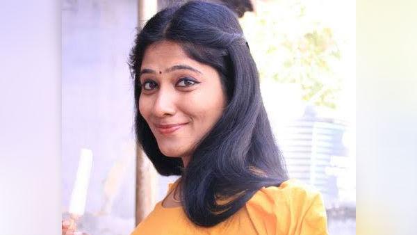 Naan sirithal success meet bigg boss julie speech Naan sirithal success meet bigg boss julie speech