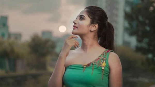 Losliya new photoshoot Losliya new photoshoot