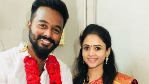 VJ Manimekalai spoke at the college function VJ Manimekalai spoke at the college function