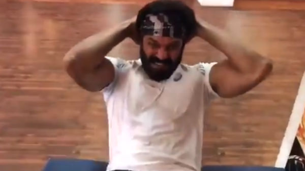 எனக்கு வலிக்கிறது