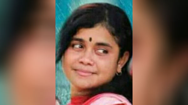 ஸ்கூட்டரில் மோதியது