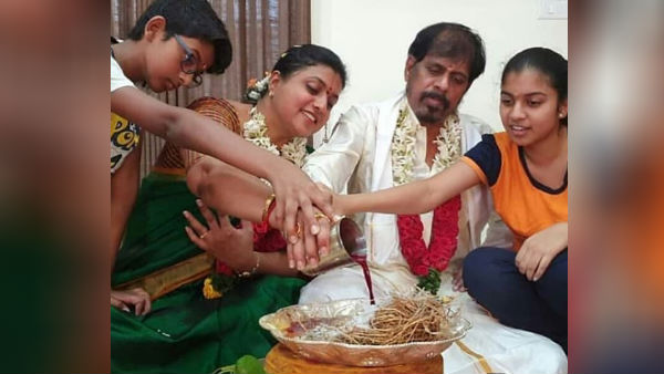 அரசியலில் பிஸி