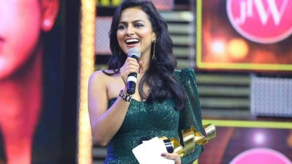 Shraddha Srinath won the Best Actress Award Shraddha Srinath won the Best Actress Award