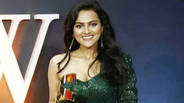 Shraddha Srinath won the Best Actress Award Shraddha Srinath won the Best Actress Award