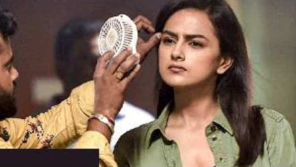 Actress Shraddha Srinath fights in Chakra Actress Shraddha Srinath fights in Chakra