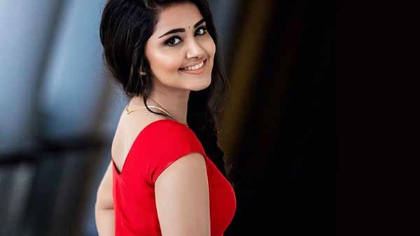 பாலிவுட்டில் பட வாய்ப்பு