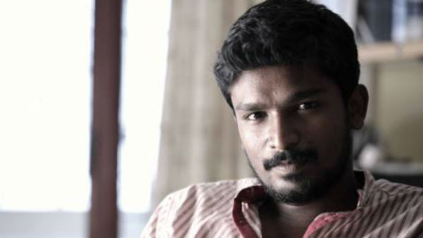 விளக்கேற்ற வேண்டும்
