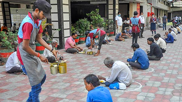 பசியாற்றினாள்