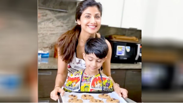 Shilpa shetty makes cookies Shilpa shetty makes cookies