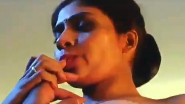 ஹாட் காட்சி
