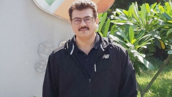 பைக்கிலேயே சென்று