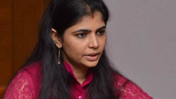 சின்மயி விமர்சனம்