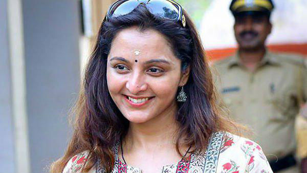நடிகை மஞ்சு வாரியர்