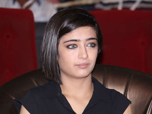 அக்ஷரா ஹாசன்