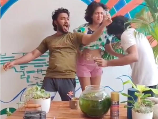 வியப்பில் ஆழ்த்தி