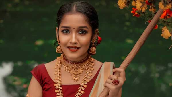 ஹீரோயினாக