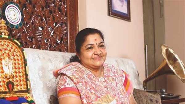 சின்னக்குயில் பாடும்