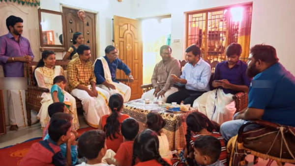 ஷேரிட் மூலம்