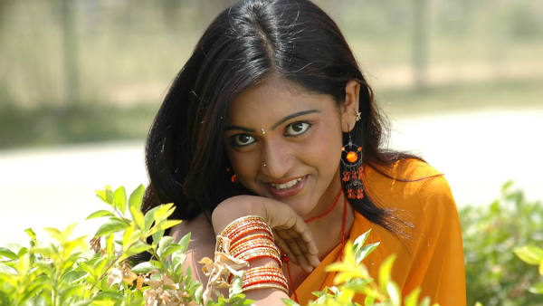 நடிகை கீர்த்தி ரெட்டி