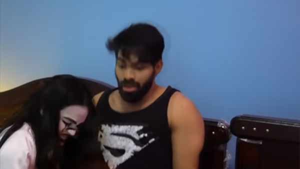 தடை விதித்தனர்