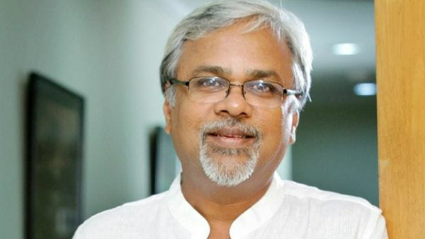 ஒன்பது இயக்குனர்களையும்