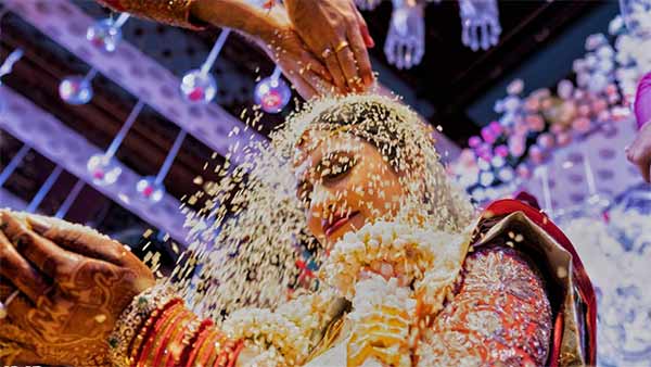 பேலஸ் ஓட்டலில்