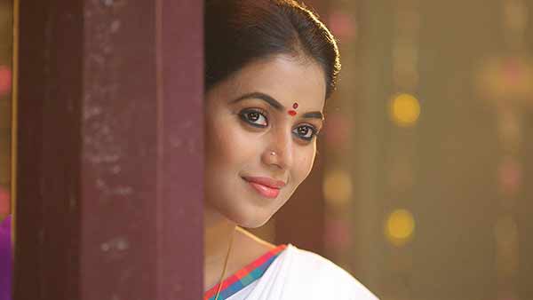 தமிழில் விசித்திரம்