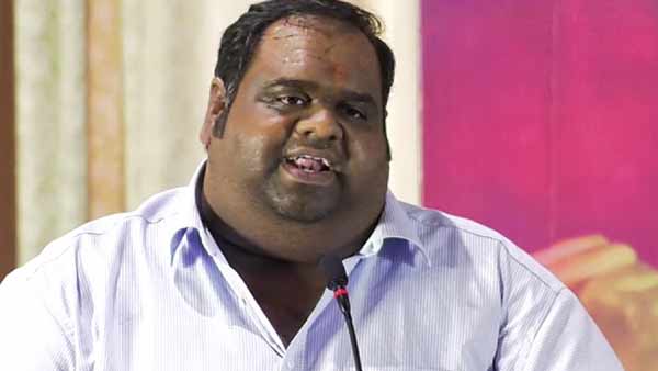 மன்னிப்பு கேட்க வேண்டும்