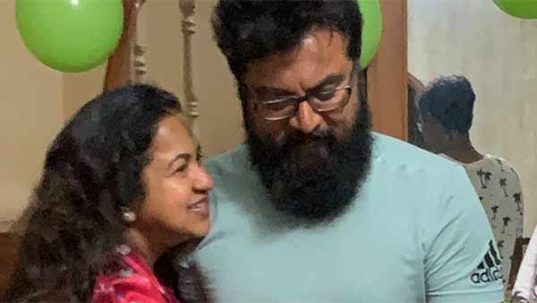 ராதிகாவுடன் திருமணம்