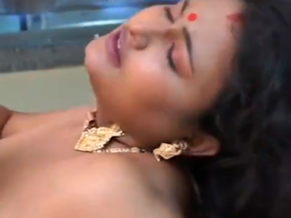 ஆன்ட்டியின் ஆசை