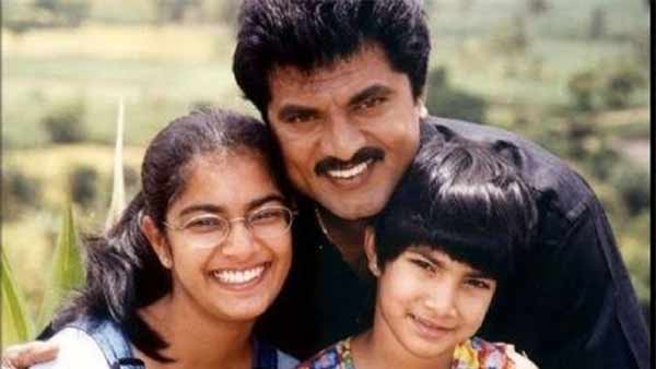 அதே கம்பீரத்துடன்