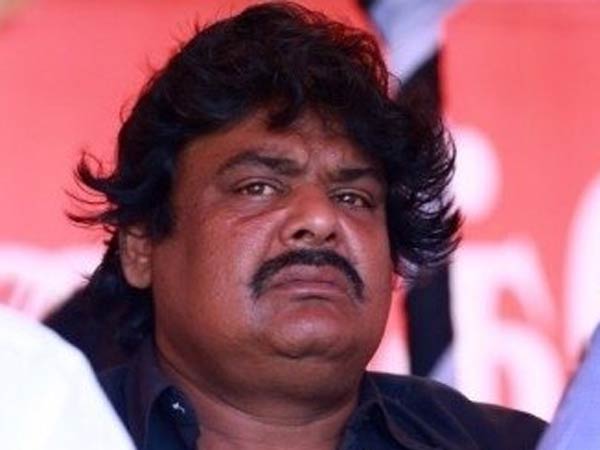 இரண்டு முக்கிய கோரிக்கைகளை