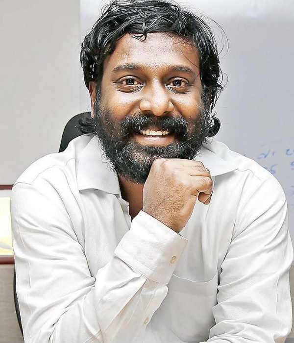 சொந்த ஊரில் அடக்கம்