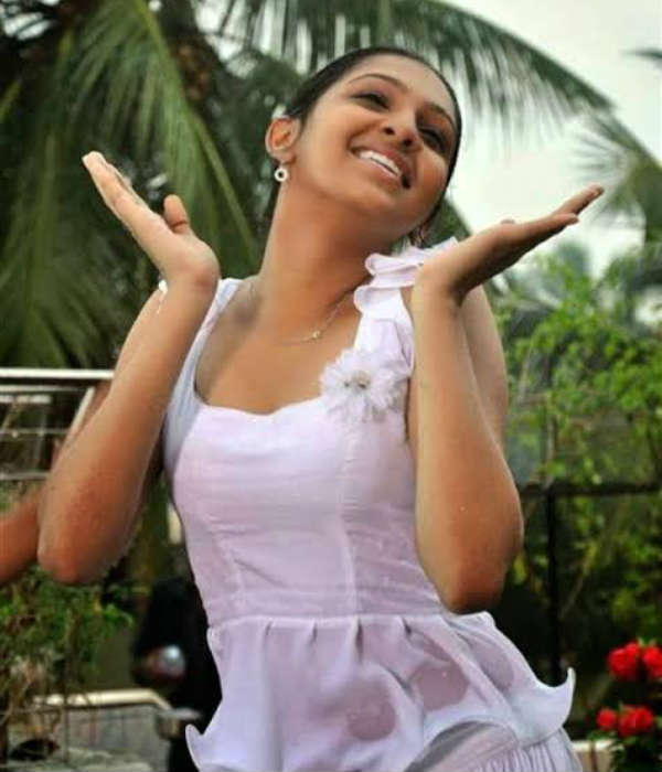 கமர்ஷியல் ரீதியாக