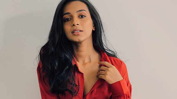 சஞ்சனா நடராஜன்