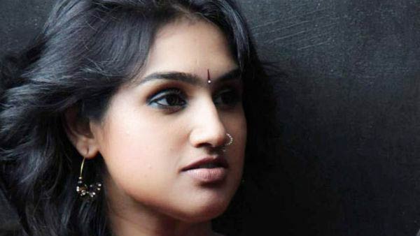 சாதாரண பொண்ணு
