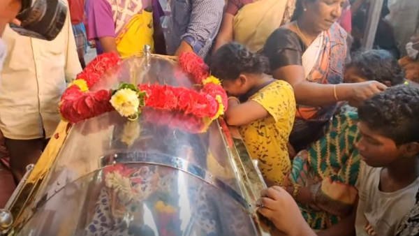 உடல் அடக்கம்