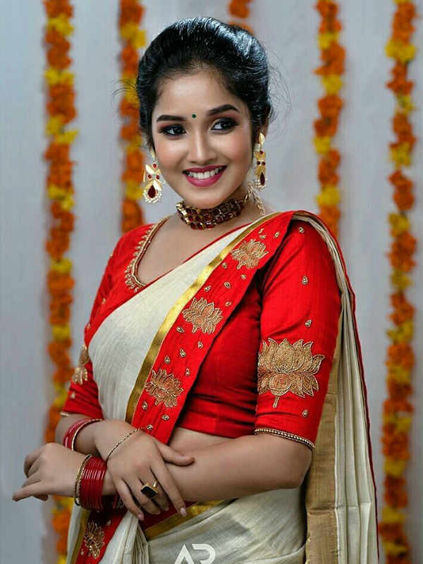 பெருமூச்சு விடும் ஃபேன்ஸ்